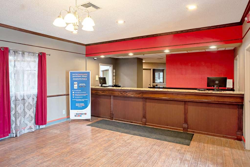 Quality Inn Frontier At Us Hwy 30 Clinton Interior photo